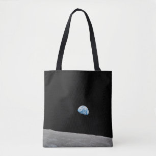 Tote Bag La Terre S'Élève Au-Dessus De L'Horizon Lunaire.