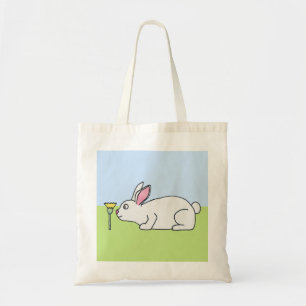 Tote Bag Lapin blanc. Sur une pelouse