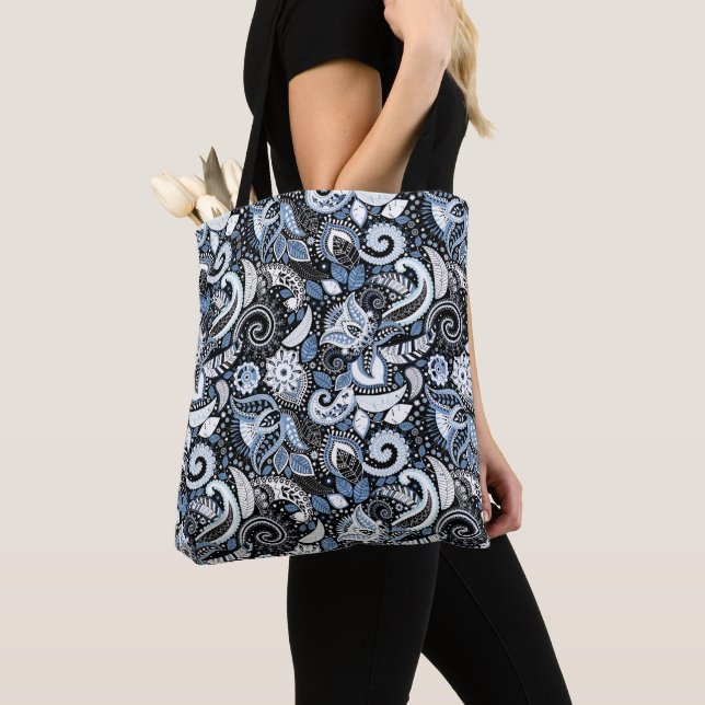Tote Bag Motif d'impression blanc et bleu (De près)