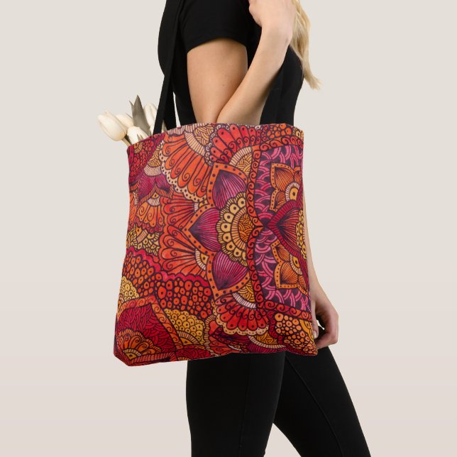 Tote bag motif mehndi mandala orange (De près)