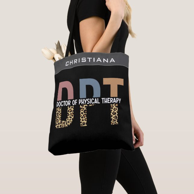 Tote Bag Nom personnalisé DPT Doctor of Physical Therapy Ch (De près)