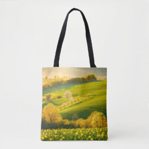 Tote Bag Paysage rural paisible en poutres de soleil. Beau