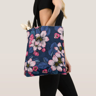 Tote Bag Pomme fleurit sur un bleu foncé