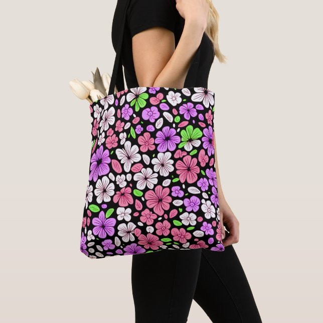 Tote Bag Purple and Pink Flowers and Petals Pattern Black (De près)