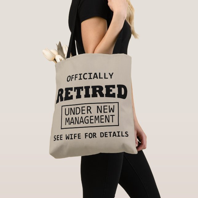 Tote Bag retraité officiellement sous la nouvelle direction (De près)