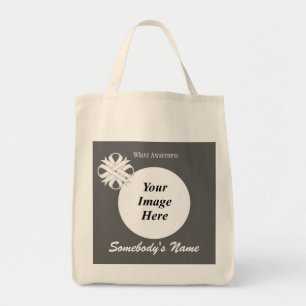 Tote Bag Ruban de couverture en argent blanc par Kenneth Yo