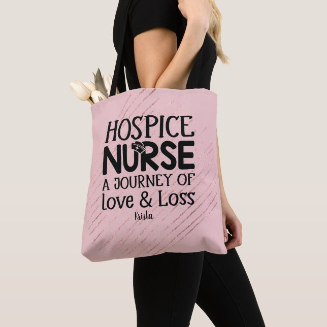Tote Bag Soins infirmiers de l'hôpital Voyage rose (De près)