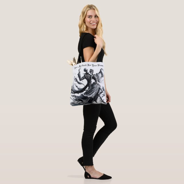 Tote Bag Squelette (Sur le modèle)