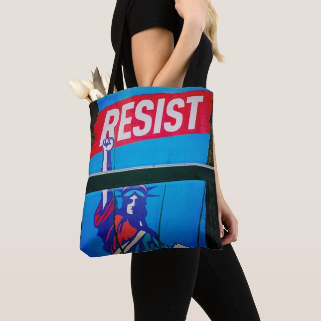 Tote Bag Statue de la Liberté Inscription, RESIST épicerie (De près)