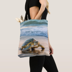 Tote Bag Tortue Marchant Sur Le Sable De Plage Humide