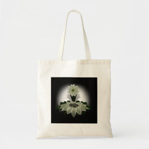 Tote Bag Une fleur verte sur un Arrière - plan noir
