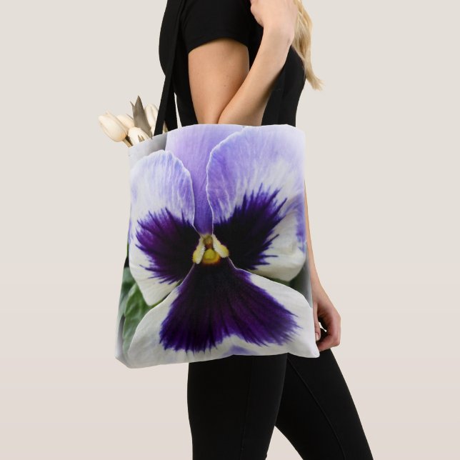 Tote Bag violet profond sur blanc (De près)