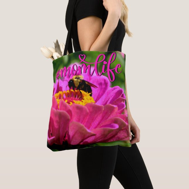 Tote Bag Zinnia rose avec bourdon, fleurs roses, abeille mi (De près)