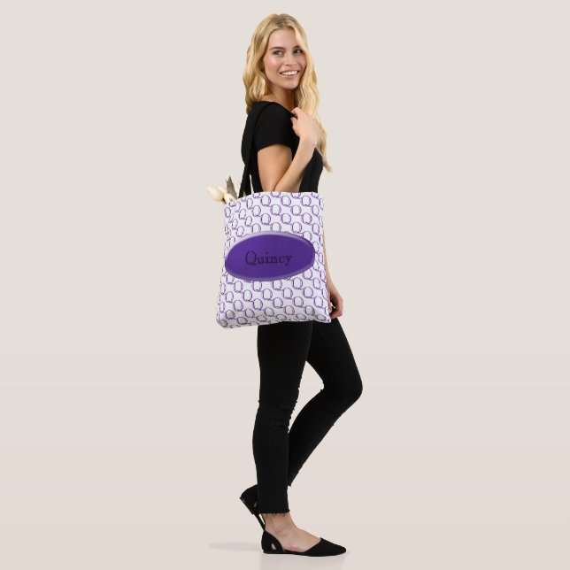 Tote Beutel (ao) - Lila Namensplatte und erste Tasche (Am Model)