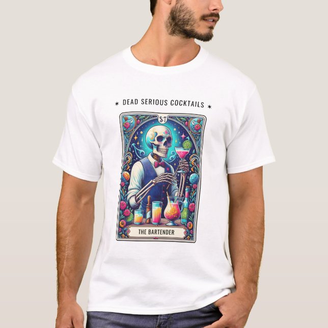 Tote Ernst Cocktails Tarot Barkeeper Skelett T-Shirt (Vorderseite)