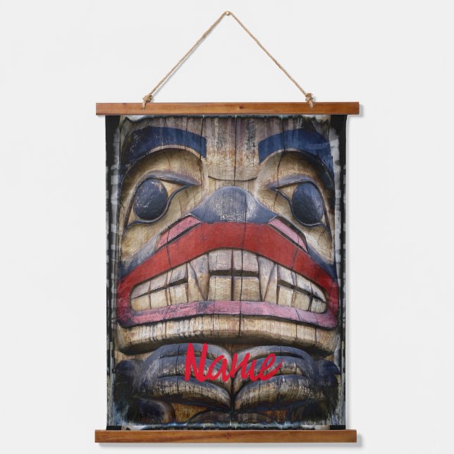 Totem Pole Face Thunder_Cove Wandteppich Mit Holzrahmen (Vorderseite)