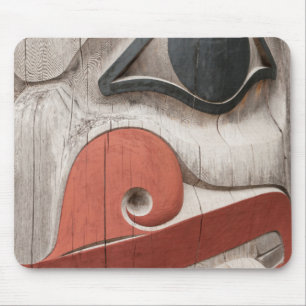 Totempfähle im Haida Heritage Centre Museum Mousepad