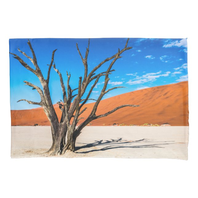 Toter Baum in Deadvlei, Namibia Kissenbezug (Vorderseite)
