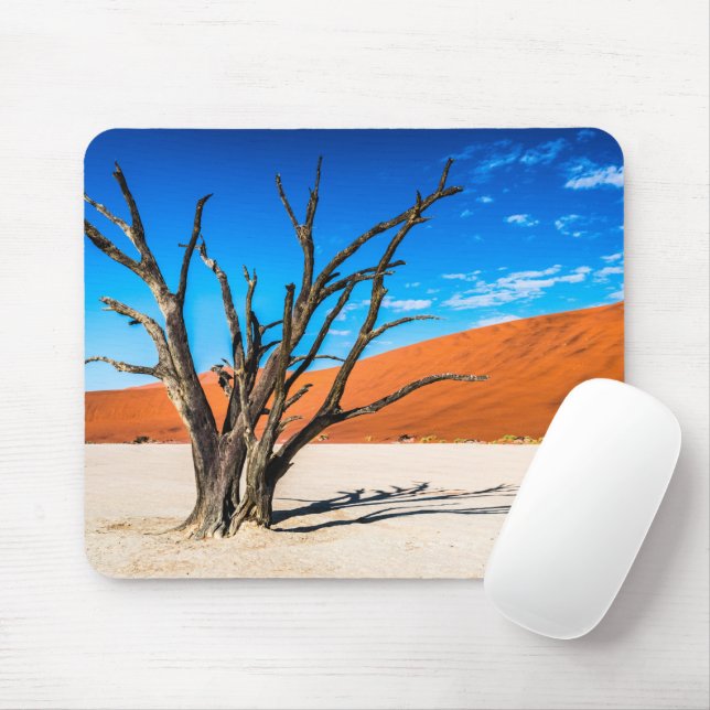 Toter Baum in Deadvlei, Namibia Mousepad (Mit Mouse)