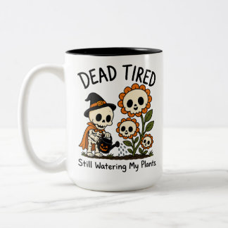 Toter Skelett-Hexer gießt noch immer meine Pflanze Zweifarbige Tasse