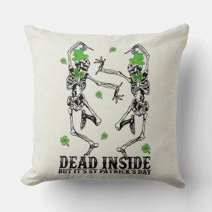 Totes Inside but It's St Patrick's Day - Skelette Kissen