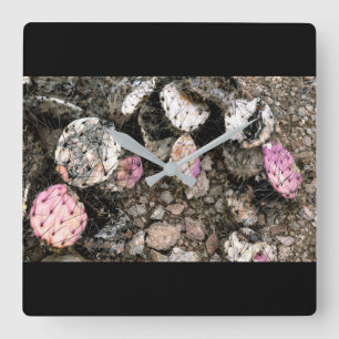 Totes rosa Kaktus Quadratische Wanduhr