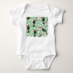 Toucans, tropische Blätter, dekorative Muster. Baby Strampler