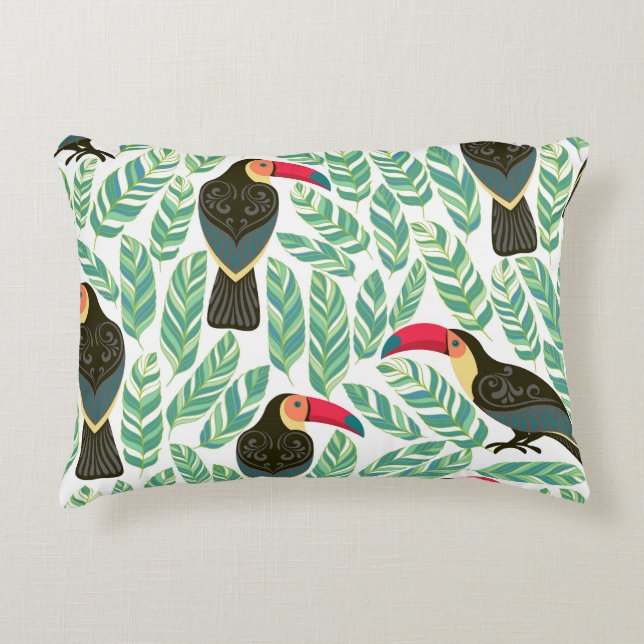 Toucans, tropische Blätter, dekorative Muster. Dekokissen (Vorderseite)