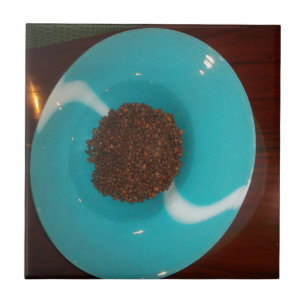 Touch des Meeres: Eine Cyan Bowl of Coffee Fliese