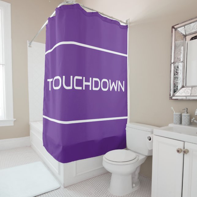 TOUCHDOWN Modern White Text Stripes On Bold Purple Duschvorhang (Beispiel)