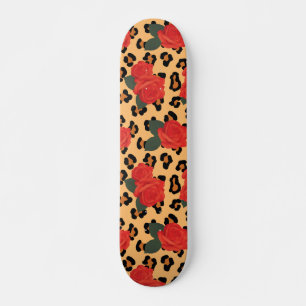 Tough Girl Rote Rosen und Leopard Print Skateboard