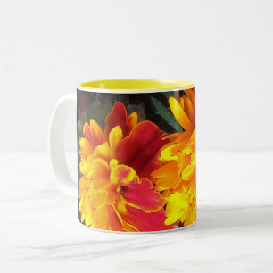 Toujours dans la tasse de souci de fleur