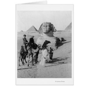 Touristen, die durch Sphinx reisen