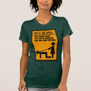 TOUS LES GARÇONS SONT DES CHIENS — T-SHIRT