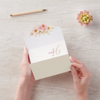 Tout En Un Flower Dreamy Soft Sweet 16 Birthday Invitation