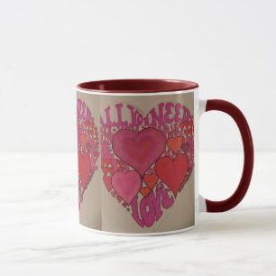 Tout que vous avez besoin est tasse de coeur