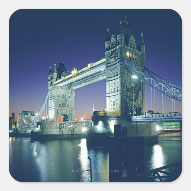 Tower Bridge in Dusk Quadratischer Aufkleber (Vorderseite)