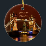 Tower Bridge, London at Night, England (UK) Cerami Keramik Ornament<br><div class="desc">ORNAMENTS: London mit der wunderschön beleuchteten Tower Bridge in der Nacht. Bekannter Ort in der Londoner Sehenswürdigkeit, berühmt für seine Ikonen und seine Beliebtheit. Zwei Türme der Brücke sind auch durch einen Gang hohe Brücke auf der Spitze der Türme verbunden. Damit soll der Fußverkehr passieren, wenn sich eine Brücke öffnet,...</div>