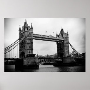 Tower Bridge, London, Großbritannien, Schwarzweißd Poster