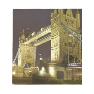 Tower Bridge und River Thames at dusk, London, Notizblock
