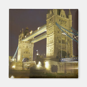 Tower Bridge und Themse in der Dämmerung, London, Magnet