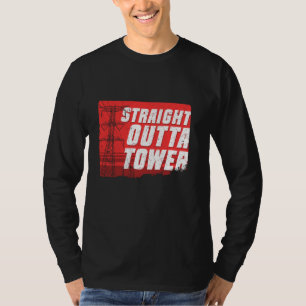 Tower Climber Industrie Kletterer direkt vor der T T-Shirt