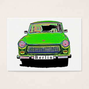 Trabant-Auto im Grün, Berlin