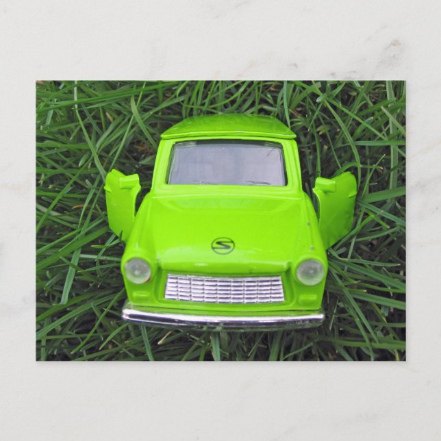 Trabi auf Grass Postkarte (Vorderseite)