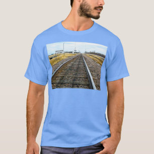 Tracks für einen abfahrenden Zug in der MN von Moo T-Shirt