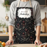 Traditional Barber Tools Classic Grooming Schürze<br><div class="desc">A bold, classic barbershop design featuring illustrated grooming tools like scissors, razors, clippers, and combs arranged in a striking vintage composition. The deep charcoal background with subtle metallic tones creates a strong, masculine aesthetic inspired by traditional barber culture. An elegant ornamental label frame in the center keeps the layout clean...</div>