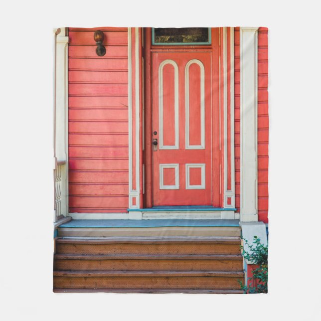 Traditionell rote Holztür und -porchdoor, Fleecedecke (Vorderseite)