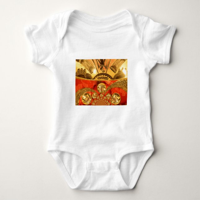 Traditionelle afrikanische Kunst des Goldenen Rote Baby Strampler (Vorderseite)