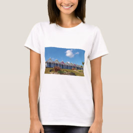 Traditionelle britische Strand-Hütten T-Shirt