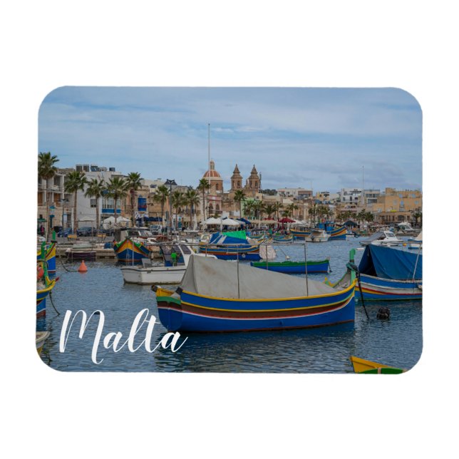 Traditionelle bunte Fischerboote in Malta Magnet (Horizontal)